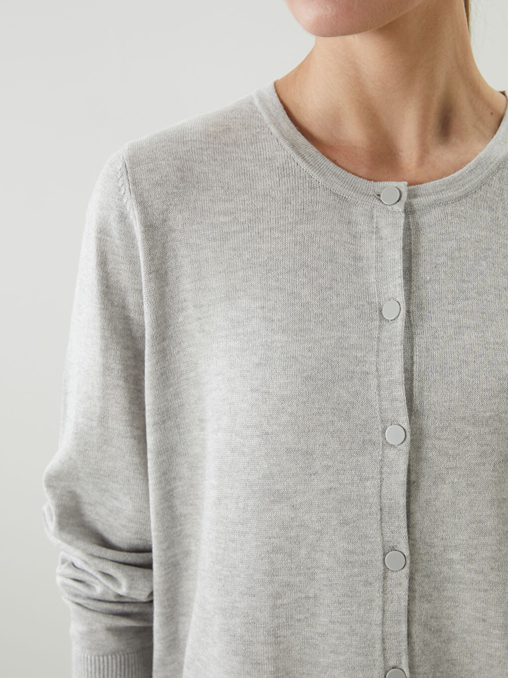 LCWAIKIKI Classic Crew Neck Women's Knitwear Cardigan -W52172Z8-DD0