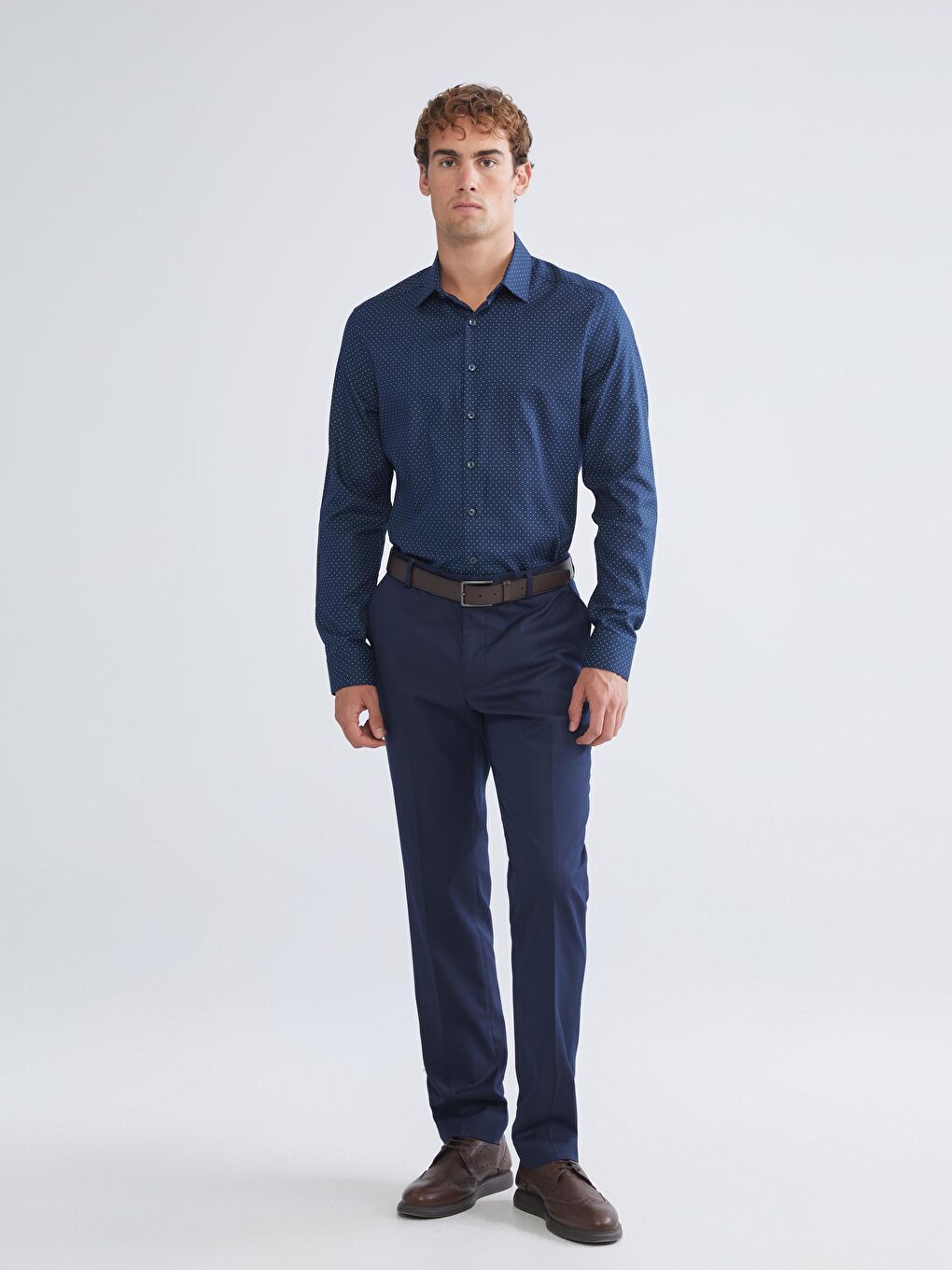 LCWAIKIKI Classic Slim Fit Long Sleeve Gabardine Men's Shirt -W52191Z8-LSJ
