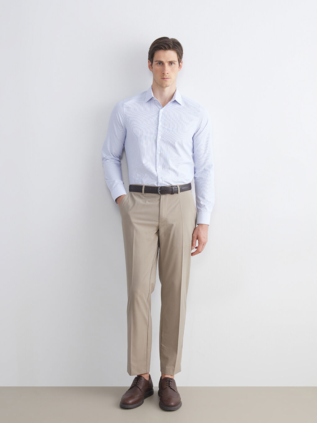 LCWAIKIKI Formal Slim Fit Long Sleeve Striped Poplin Men's Shirt -W52193Z8-LEN