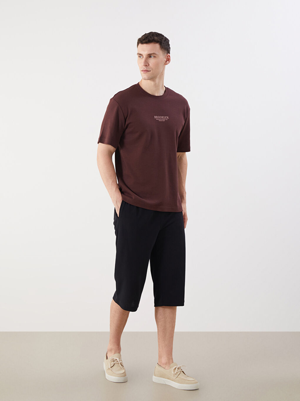 Siyah Standart Kalıp Erkek Bermuda Şort