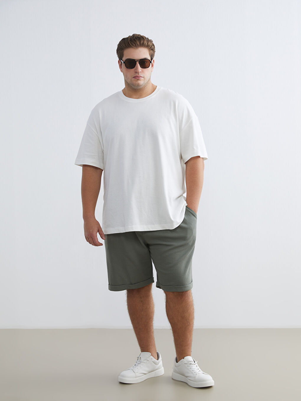 Haki Standart Kalıp Erkek Şort-2