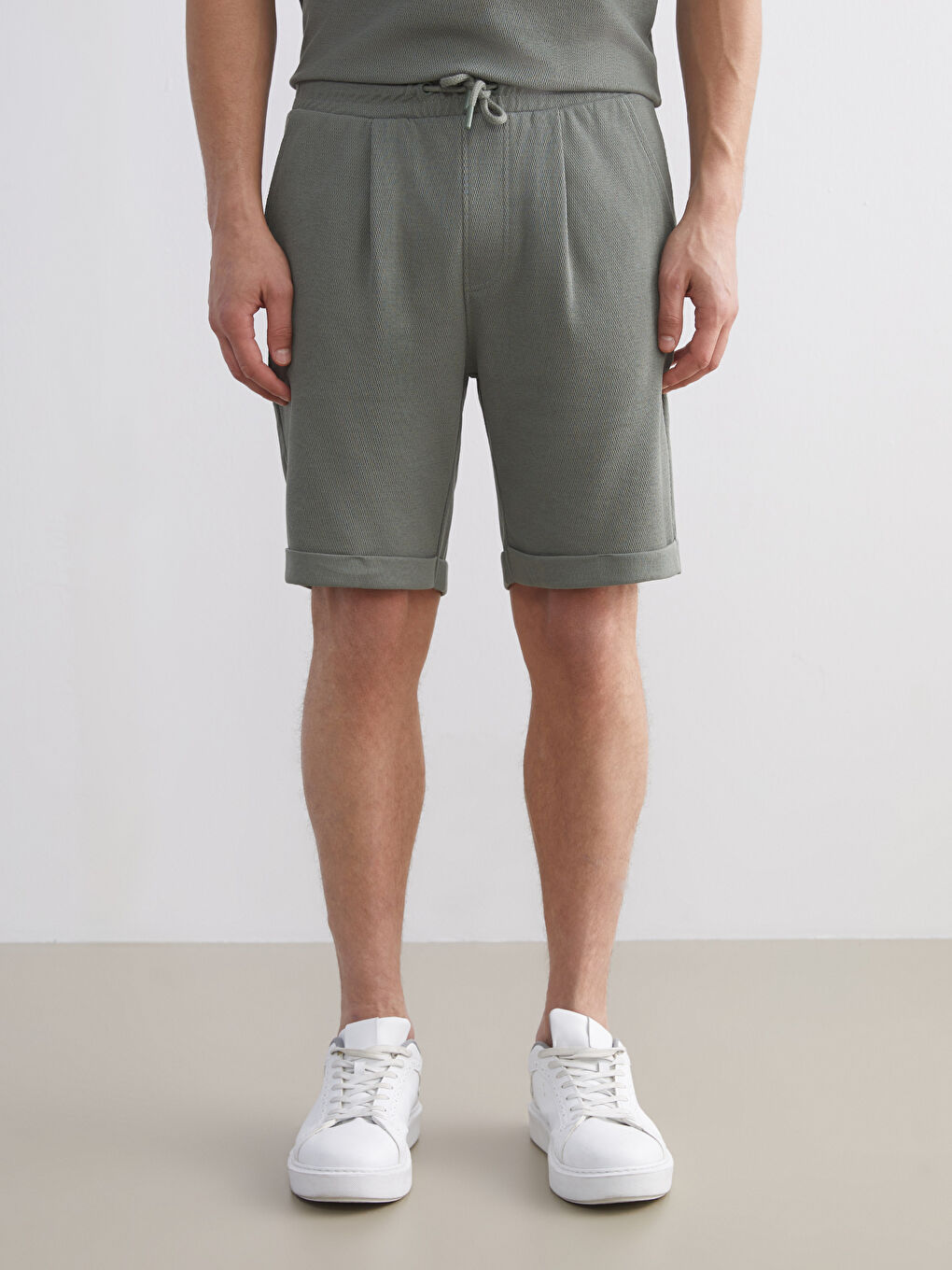 Haki Standart Kalıp Erkek Şort-3