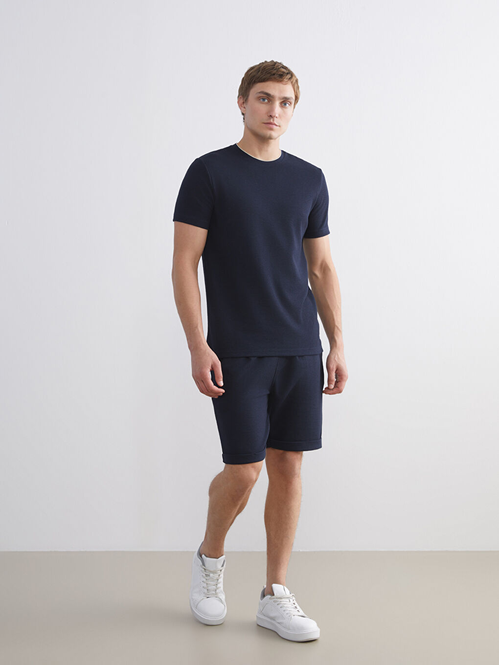 Lacivert Standart Kalıp Erkek Şort-1