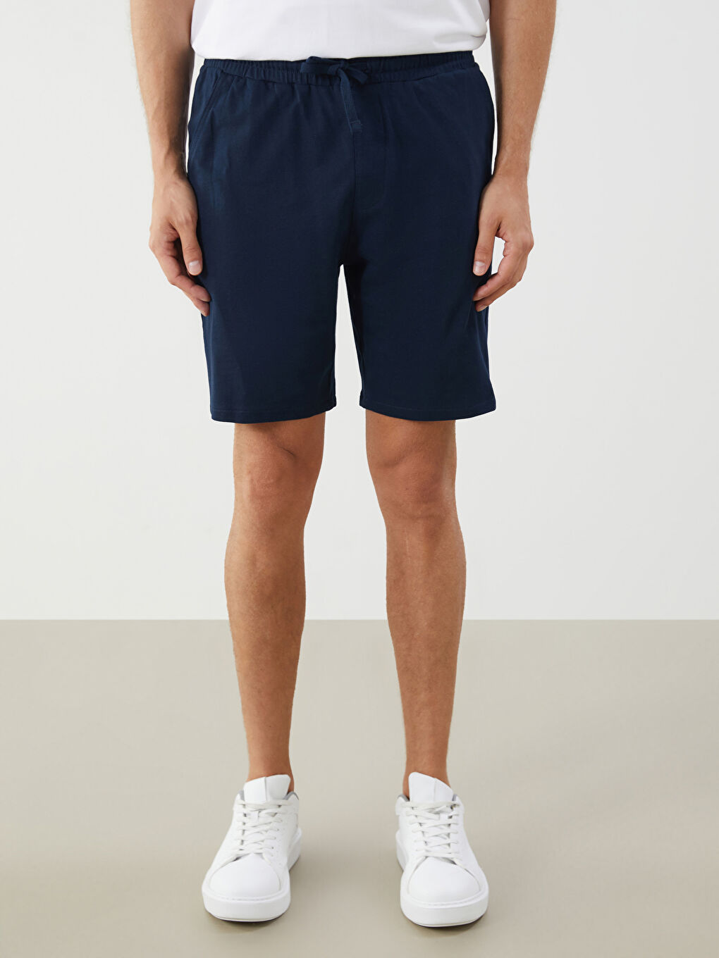 LCWAIKIKI Classic Standard Fit Men's Shorts -W52204Z8-DWP