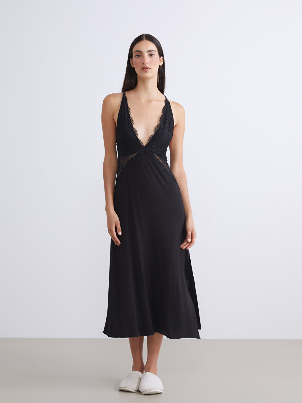 V-Neck Lace Detailed Strappy Women's Fancy Nightdress-1