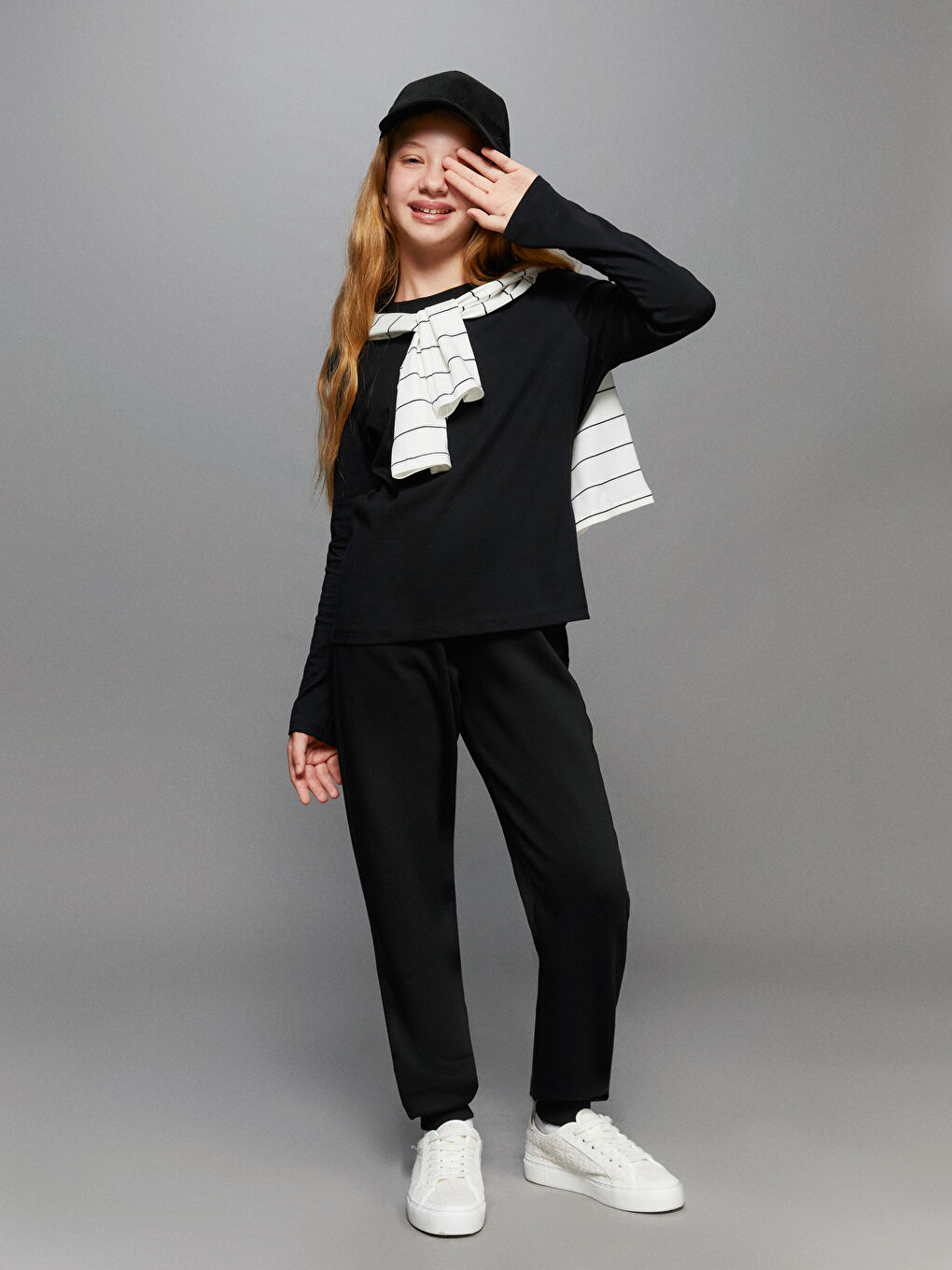 Crew Neck Girls' T-Shirt-1