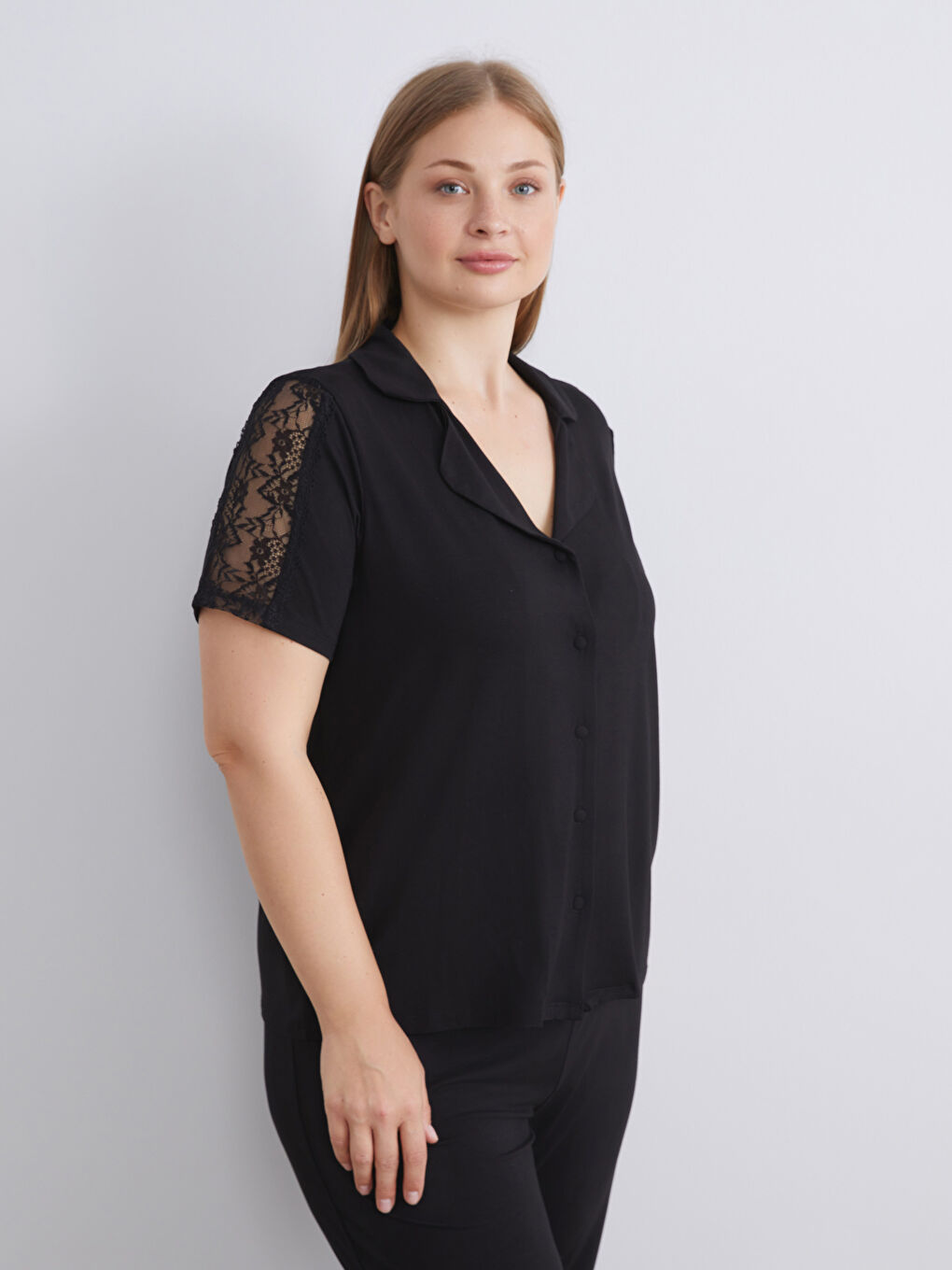 Siyah Gömlek Yaka Dantel Detaylı Kadın Pijama Takımı-5