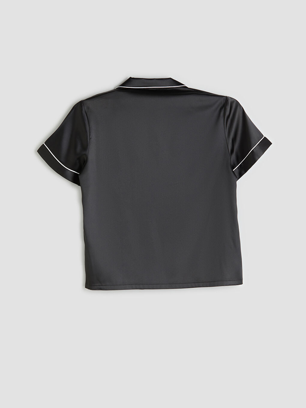 Siyah Gömlek Yaka Kadın Şortlu Pijama Takımı-9