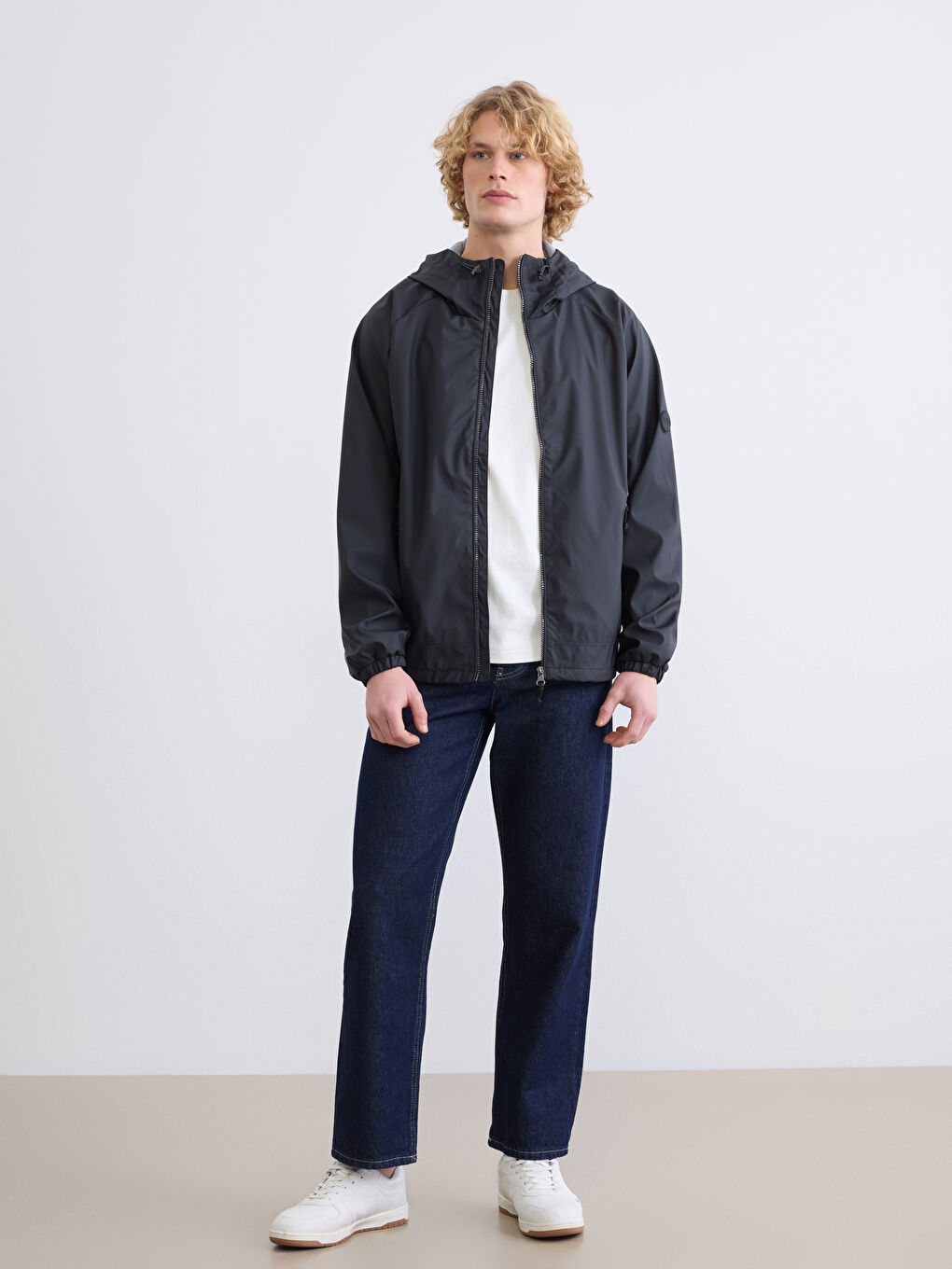 Men's Regular Fit Hooded Raincoat-1