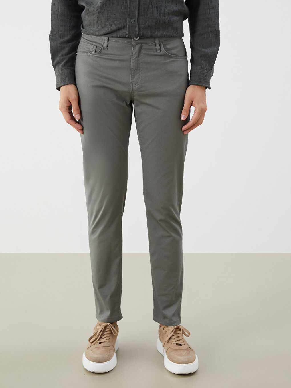 LCWAIKIKI Classic Slim Fit Men's Chino Trousers -W52287Z8-P5X