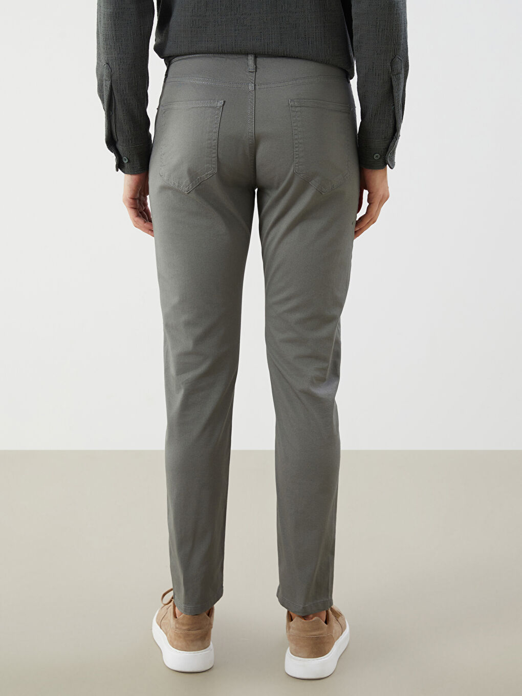 LCWAIKIKI Classic Slim Fit Men's Chino Trousers -W52287Z8-P5X