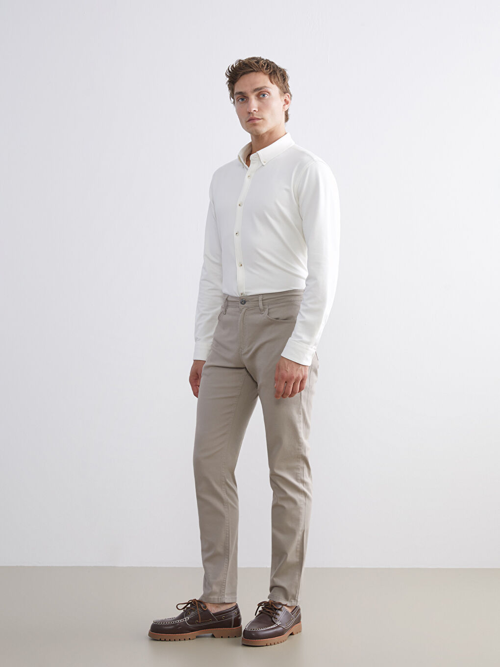 Bej Dar Kalıp Erkek Chino Pantolon-1