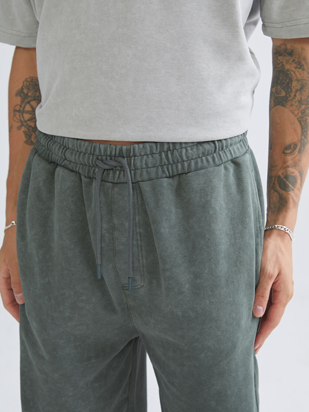 Haki Rahat Kalıp Erkek Şort-2