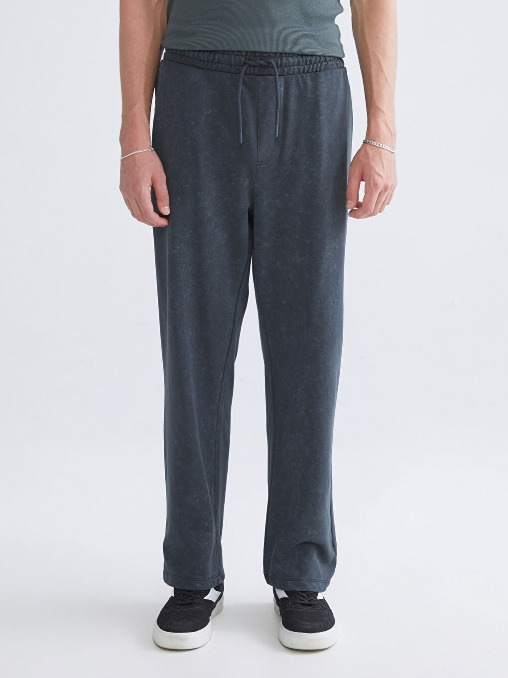 Loose Fit Men's Trousers-3