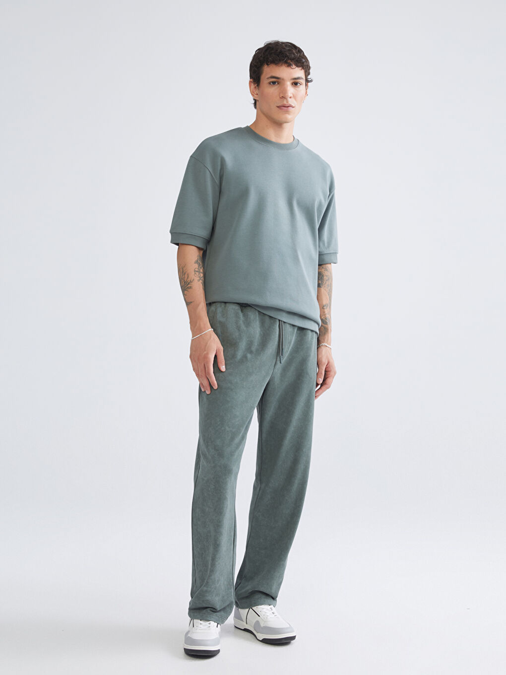 Haki Bol Kalıp Erkek Eşofman Altı-1