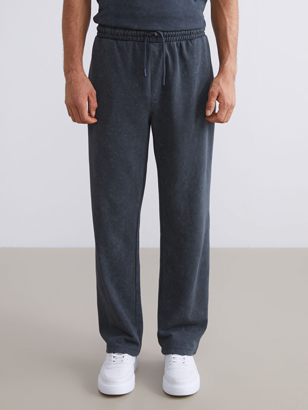 Loose Fit Men's Trousers-2