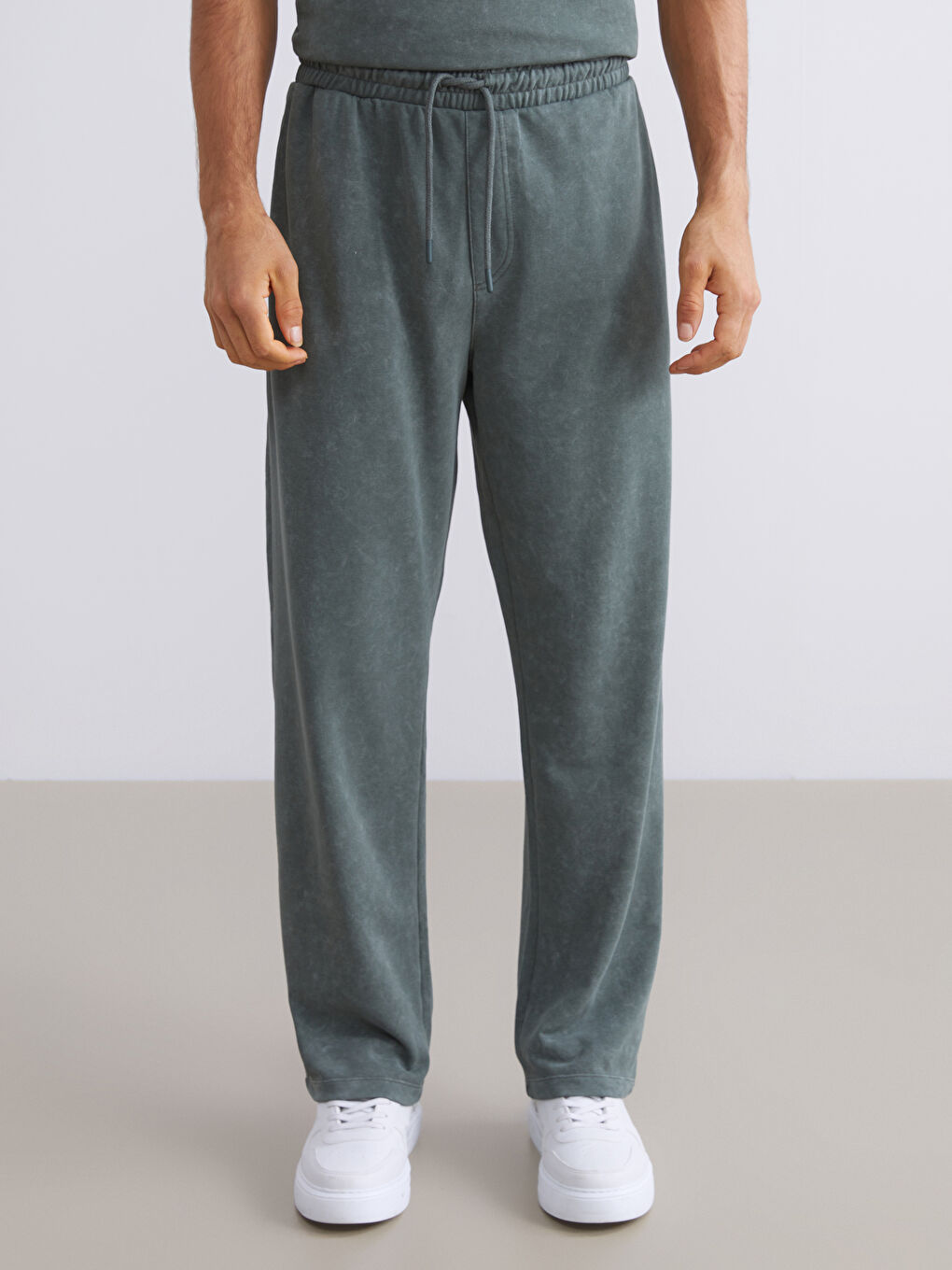 Haki Bol Kalıp Erkek Eşofman Altı-2