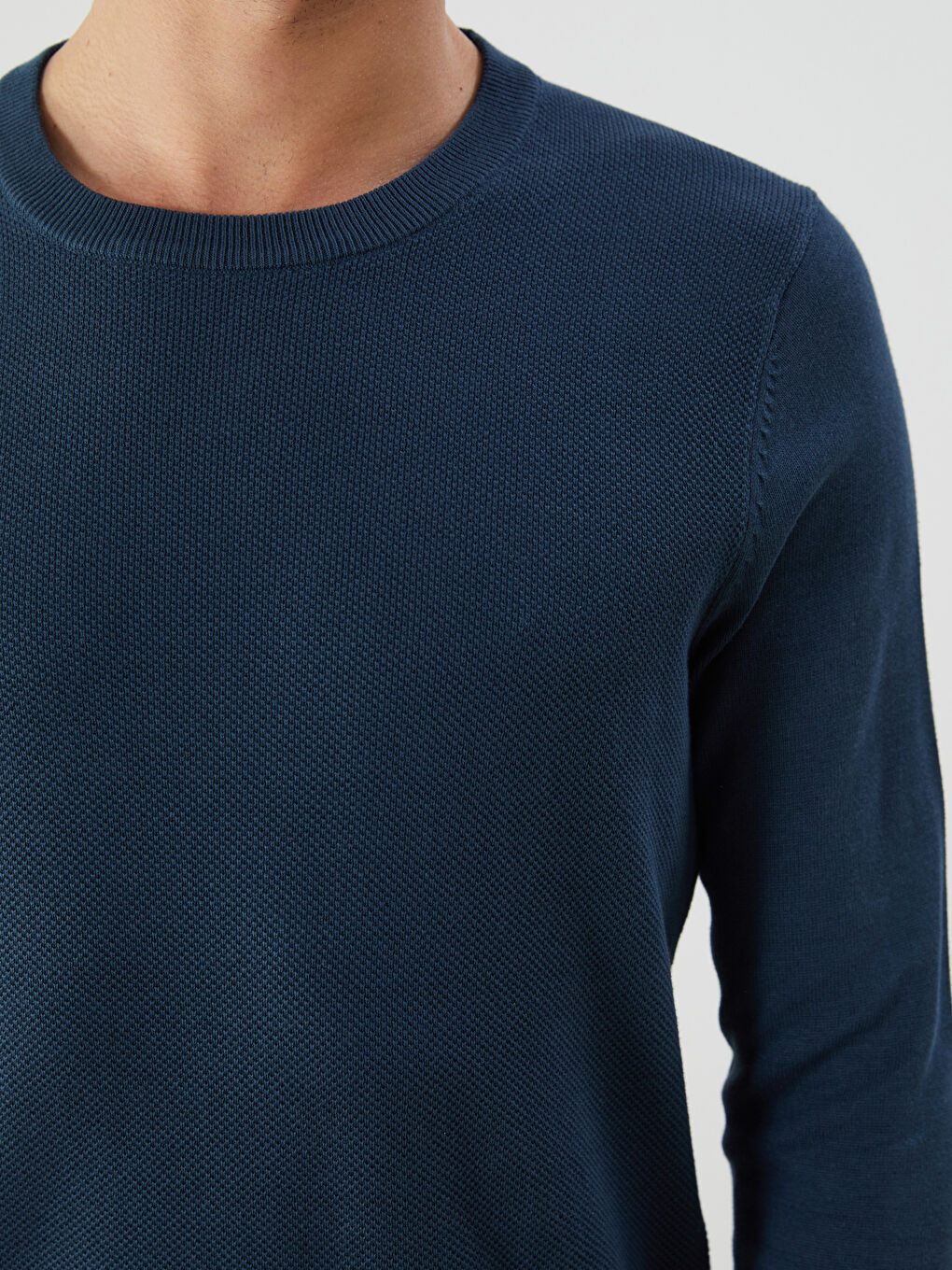 LCWAIKIKI Classic Crew Neck Long Sleeve Men's Tricot Sweater -W52329Z8-YH7