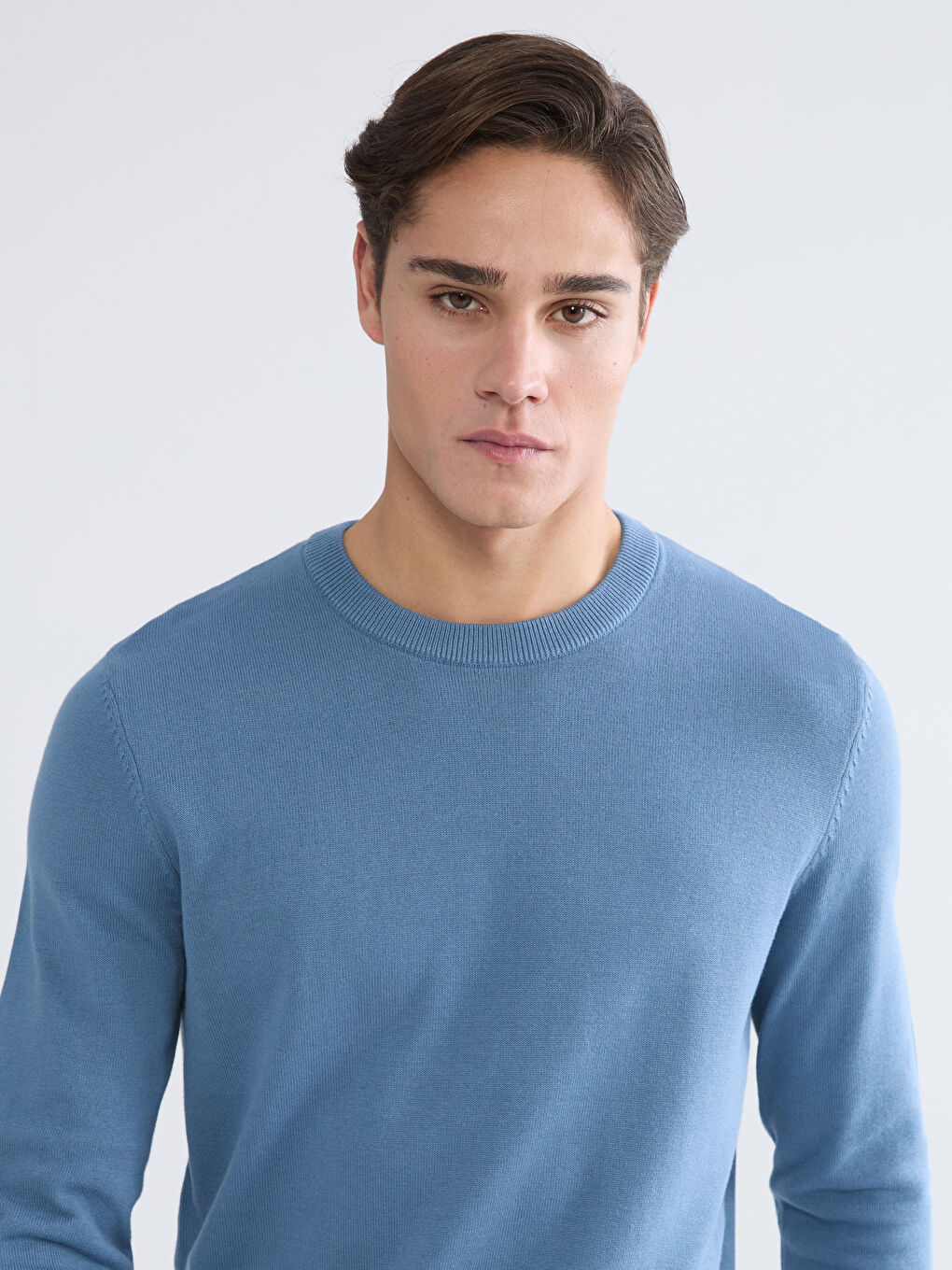 سويتر تريكو كم طويل بكول مدور رجال