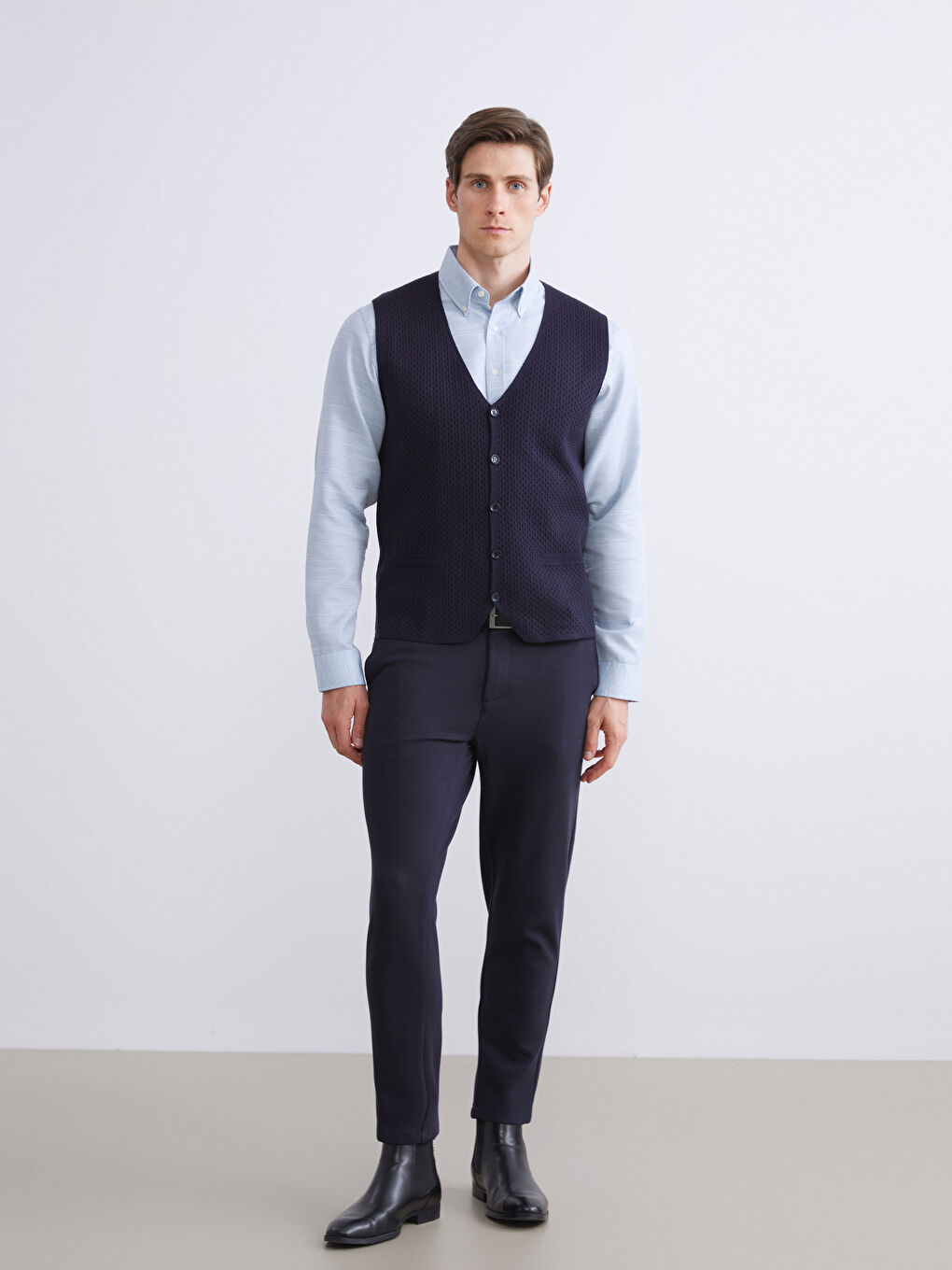 Lacivert Standart Kalıp V Yaka Erkek Triko Yelek-2