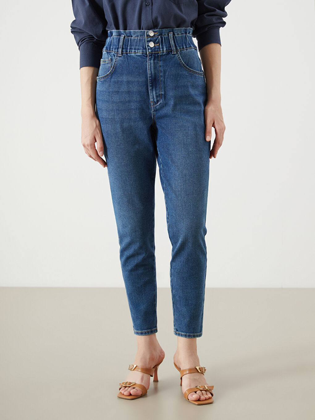 LCWAIKIKI Classic Elasticated Waist Slim Mom Women's Jeans -W52390Z8-H45