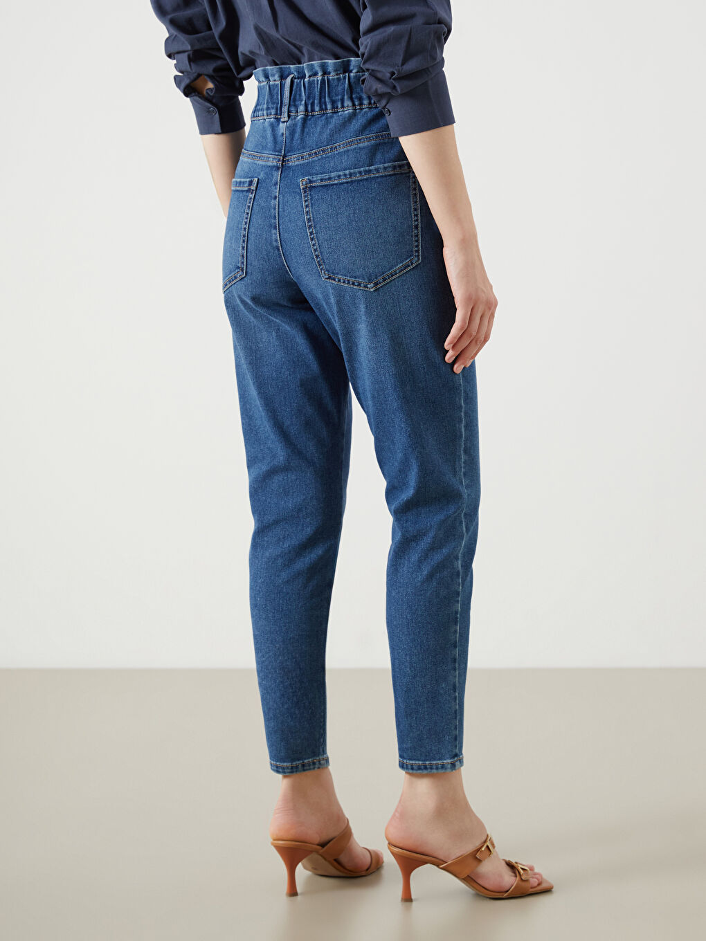 LCWAIKIKI Classic Elasticated Waist Slim Mom Women's Jeans -W52390Z8-H45