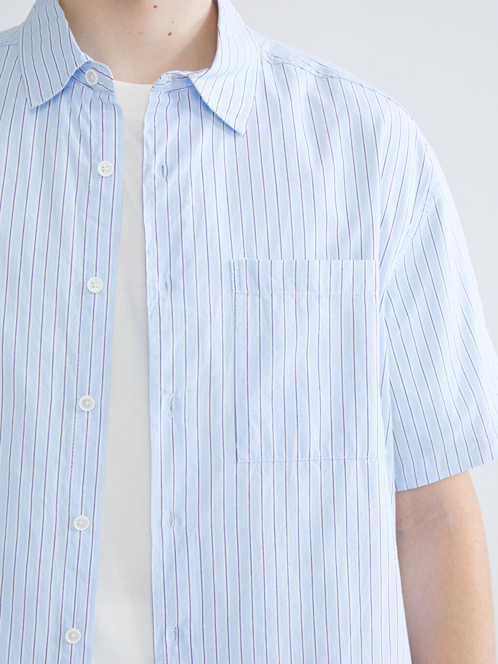 Mavi Rahat Kalıp Kısa Kollu Çizgili Erkek Gömlek-2