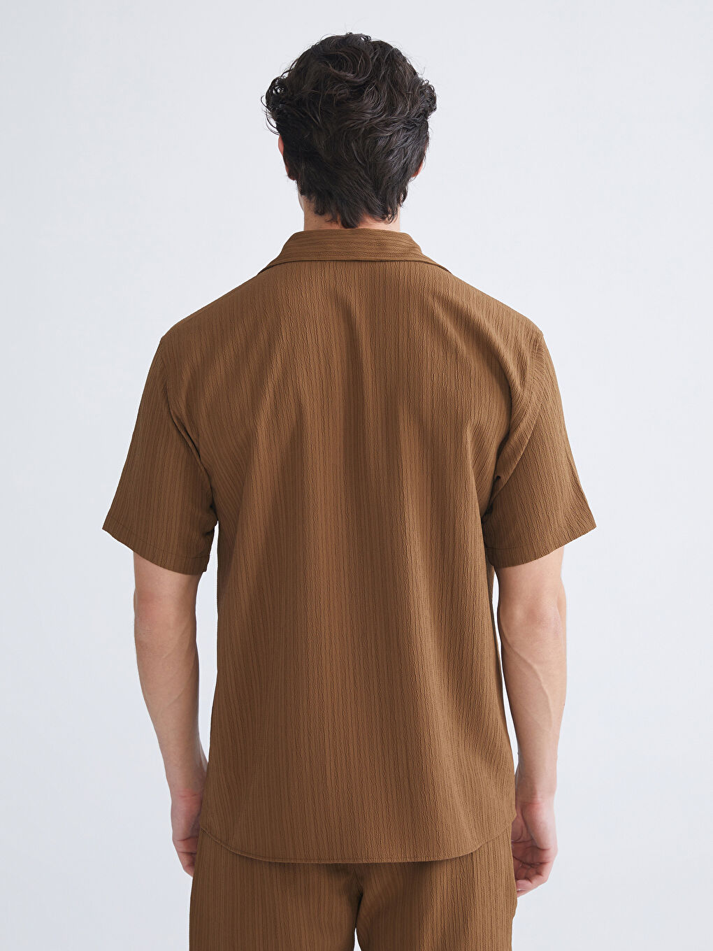 Kahverengi Rahat Kalıp Kısa Kollu Erkek Gömlek-3