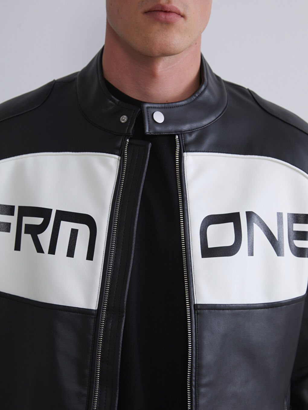 Siyah Slim Fit Biker Yaka Erkek Deri Görünümlü Ceket-3