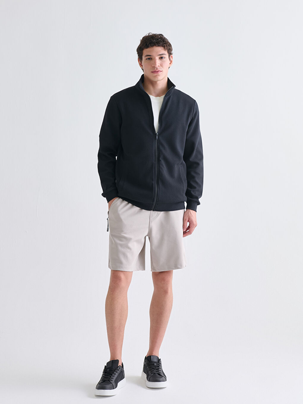 Bej Standart Kalıp Erkek Şort-1