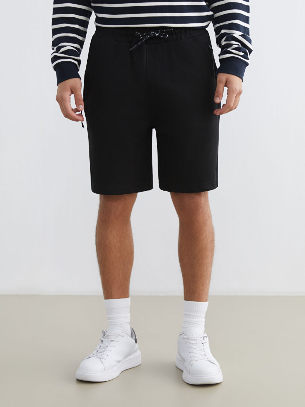 شورتات للرجال بقصة عادية-3