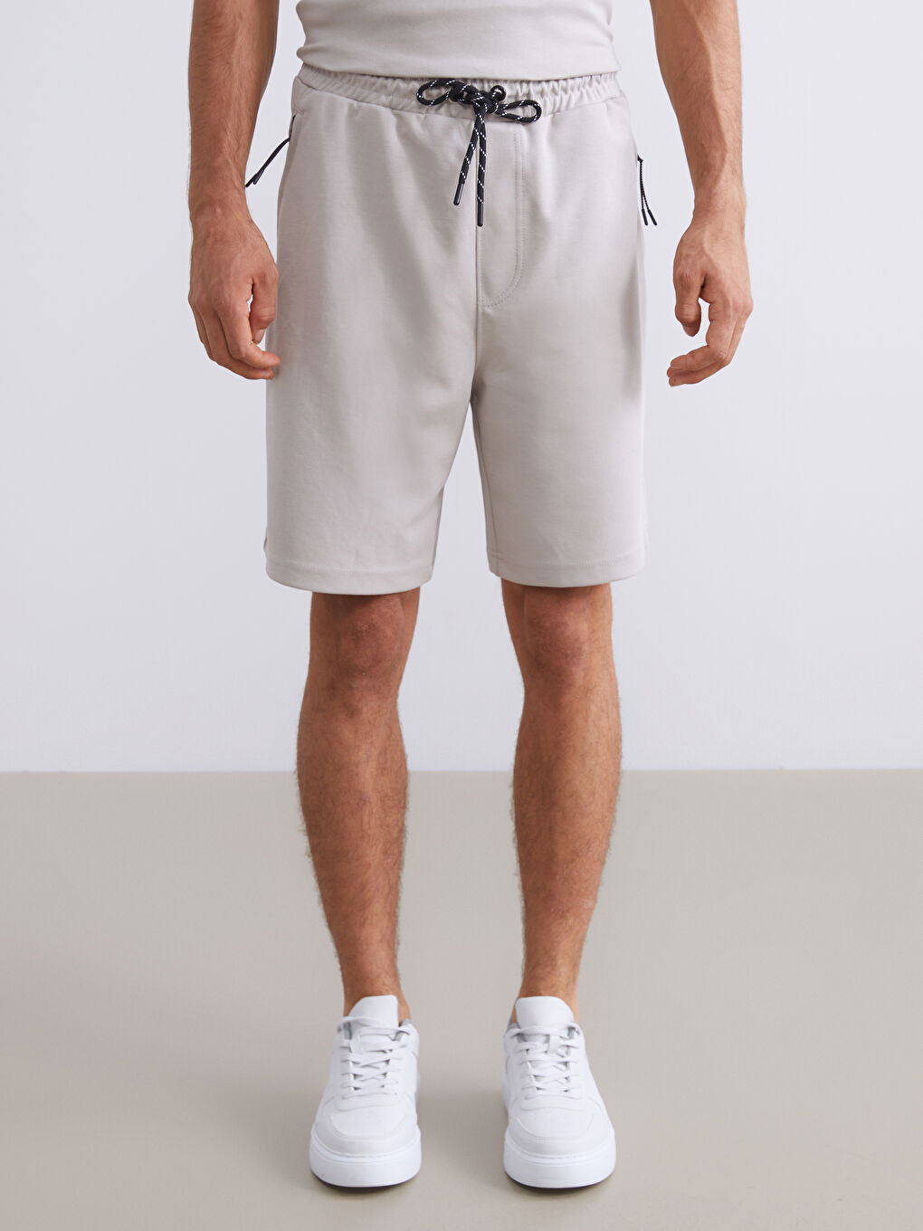 Bej Standart Kalıp Erkek Şort-2