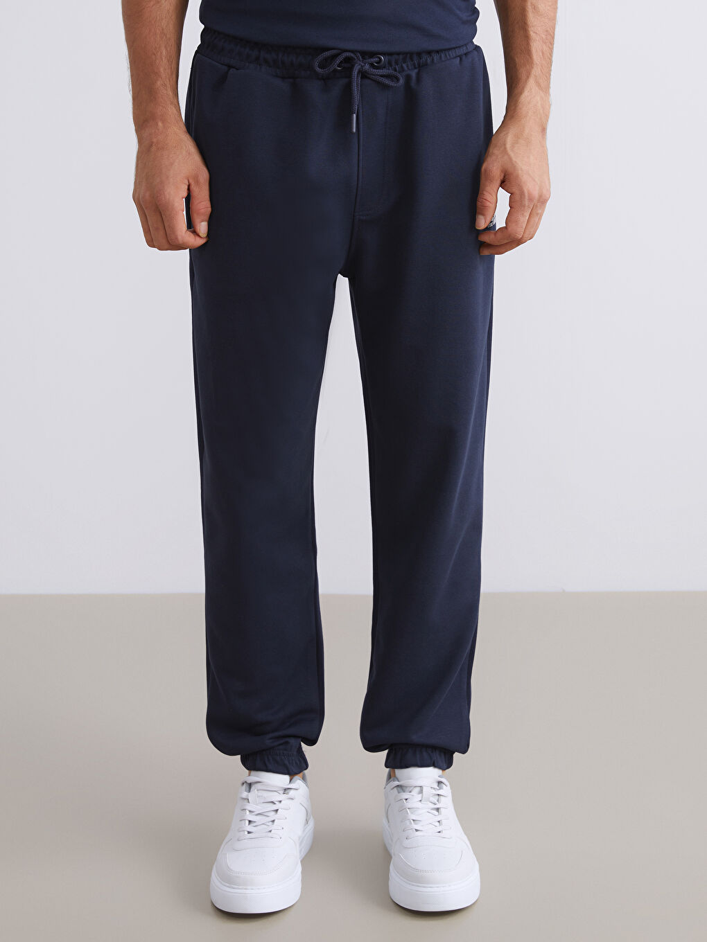 Standard Fit Men's Jogger Sweatpants-2