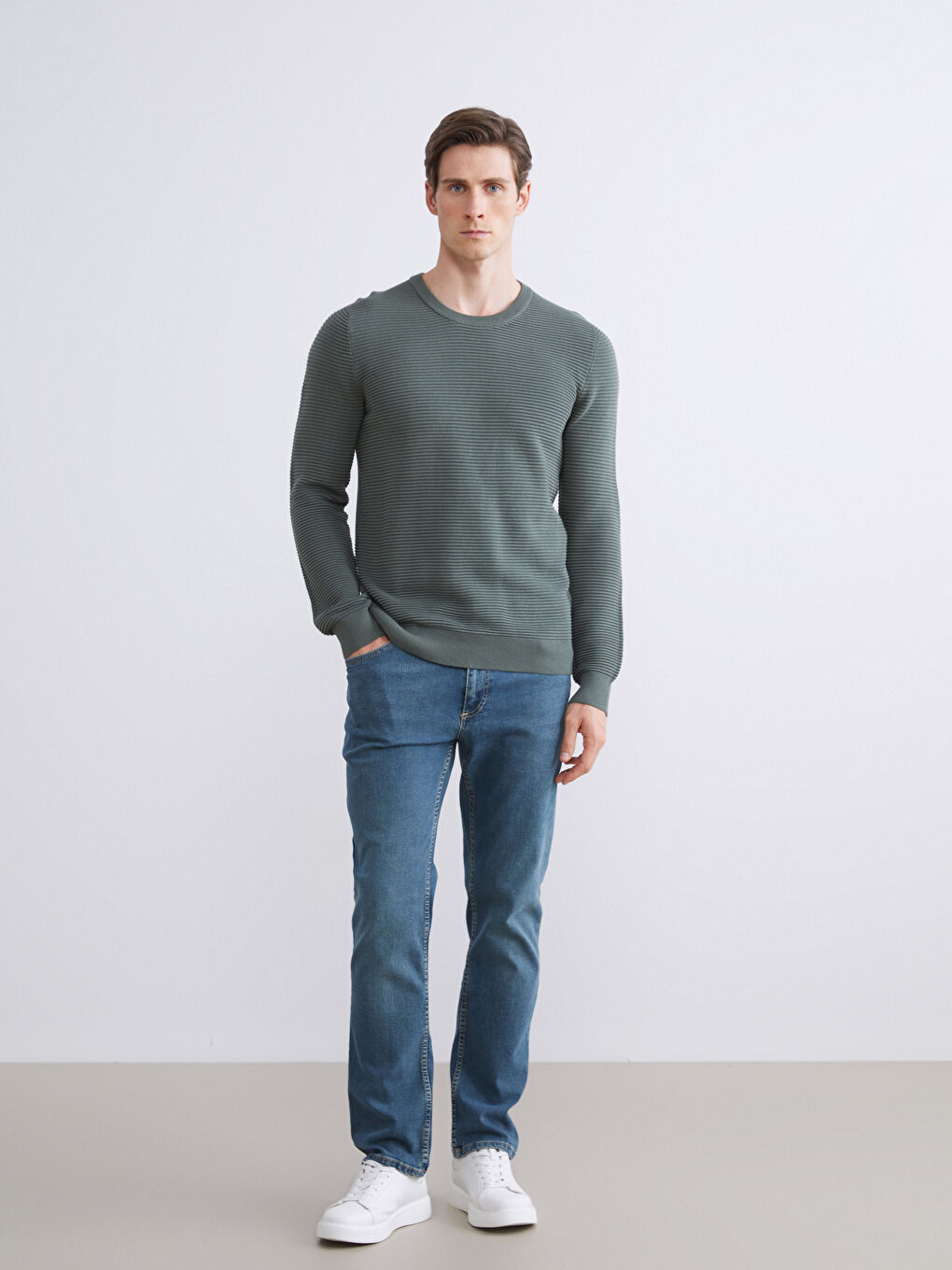 Crew Neck Long Sleeve Men's Tricot Sweater-2