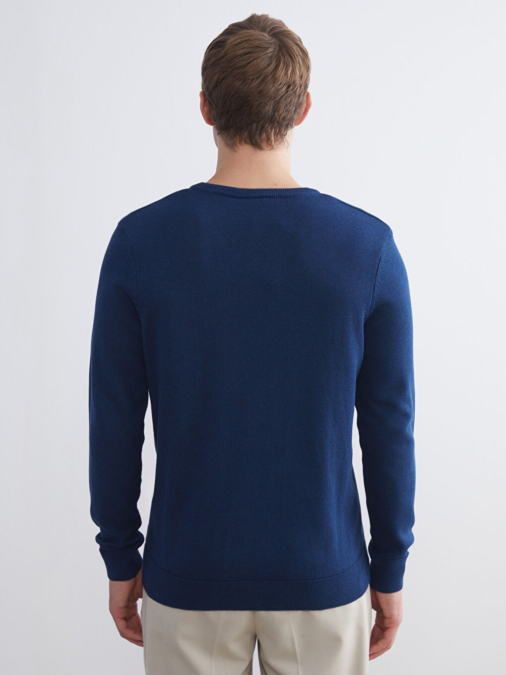 V Neck Men's Knitwear Sweater-3