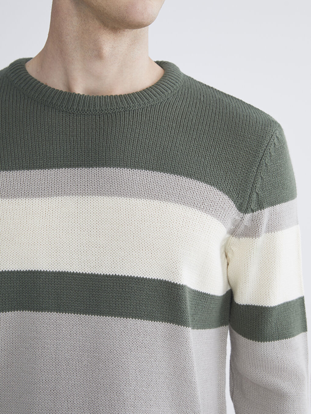 Yeşil Bisiklet Yaka Uzun Kollu Renk Bloklu Erkek Triko Kazak-2