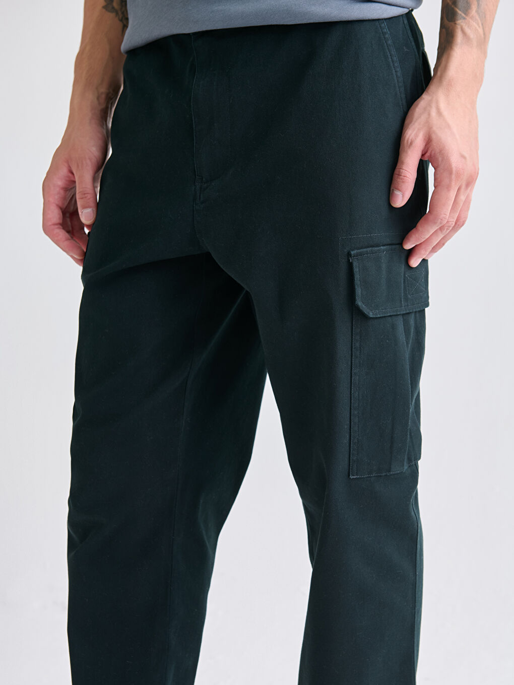 Standard Fit Twill Men's Trousers-2