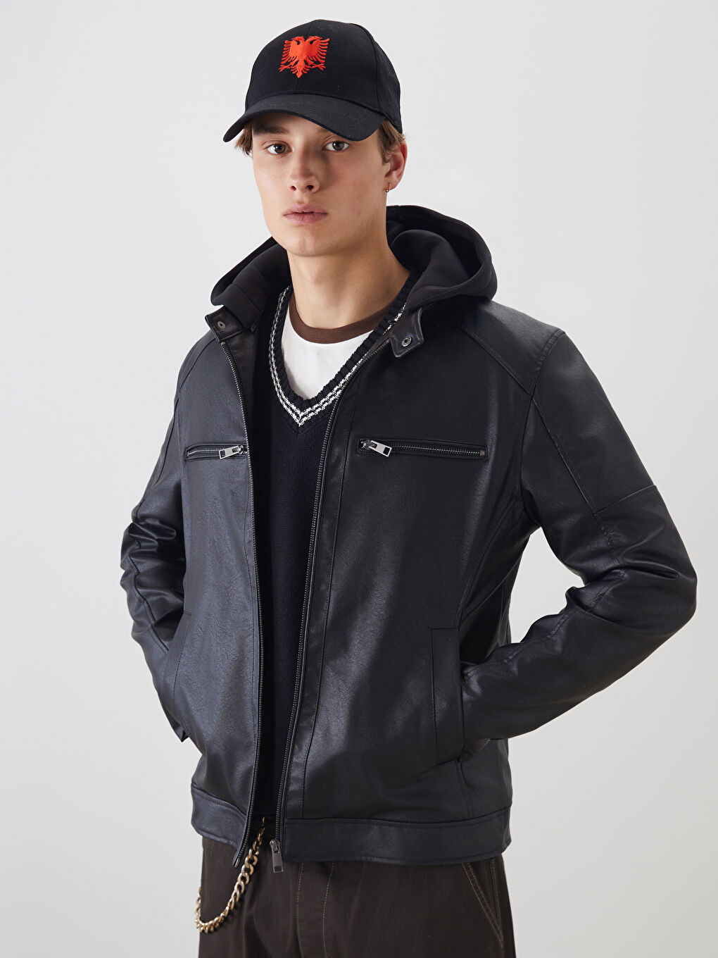 Siyah Slim Fit Kapüşonlu Erkek Deri Görünümlü Ceket