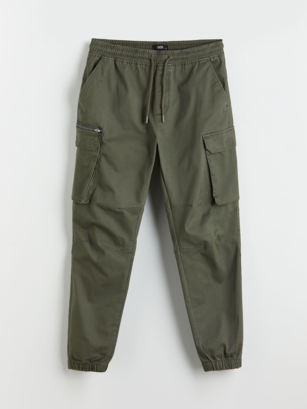 Standard Fit Men's Cargo Trousers-4