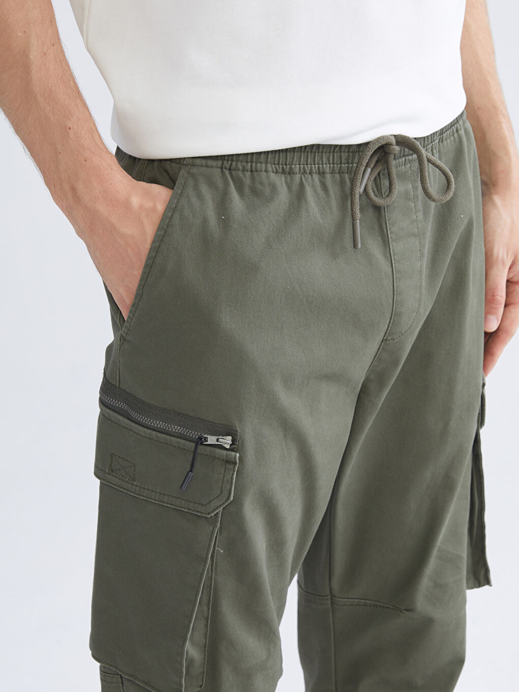 Standard Fit Men's Cargo Trousers-2