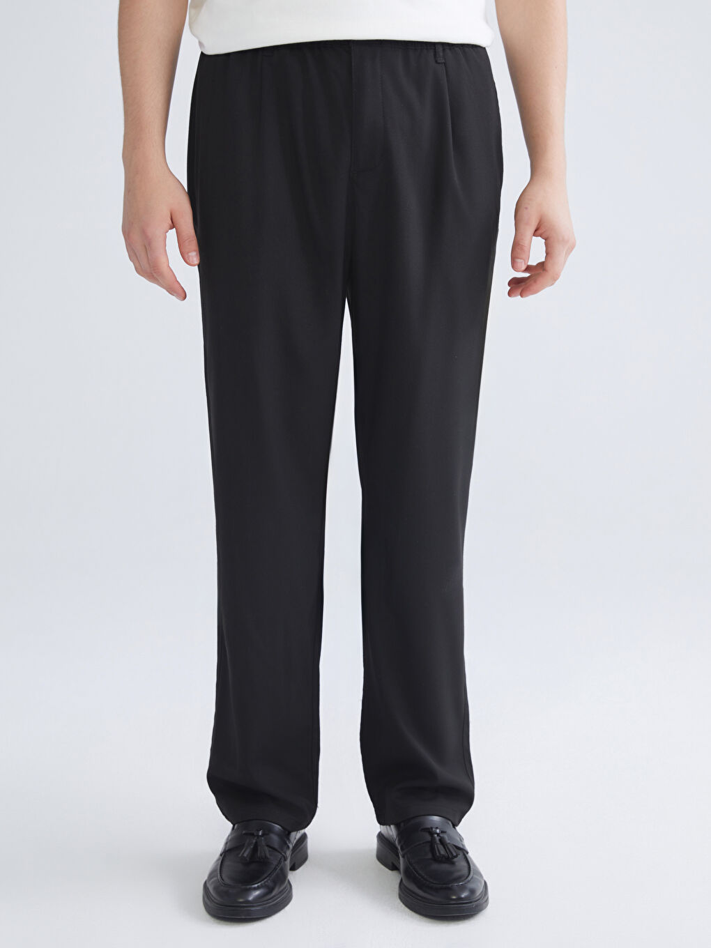 Siyah Rahat Kalıp Erkek Pantolon-2