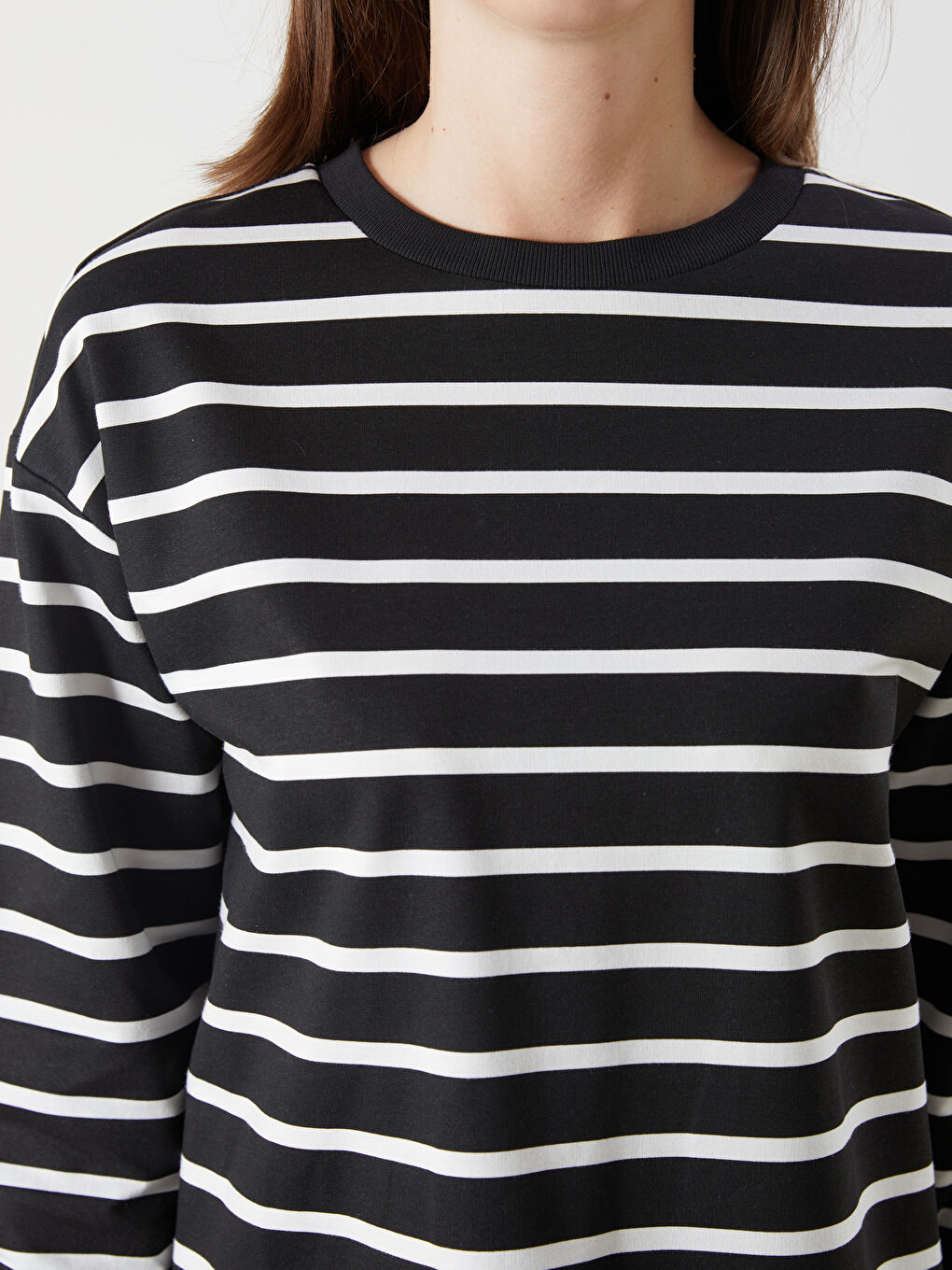 LCW Comfort Crew Neck Striped Women's Sweatshirt -W52514Z8-LFC