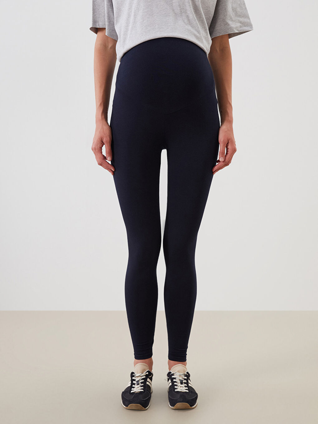 LCWAIKIKI Maternity Belly Panel Maternity Leggings -W52515Z8-QRC