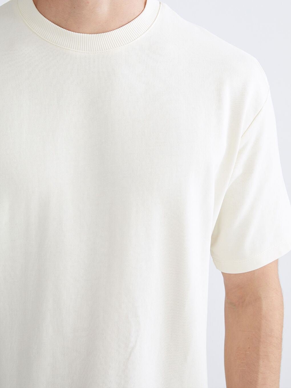 XSIDE Crew Neck Short Sleeve Men's Sweatshirt -W52543Z8-YCM