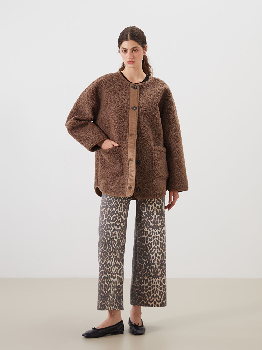 Kahverengi Bisiklet Yaka Kadın Pelüş Mont-1