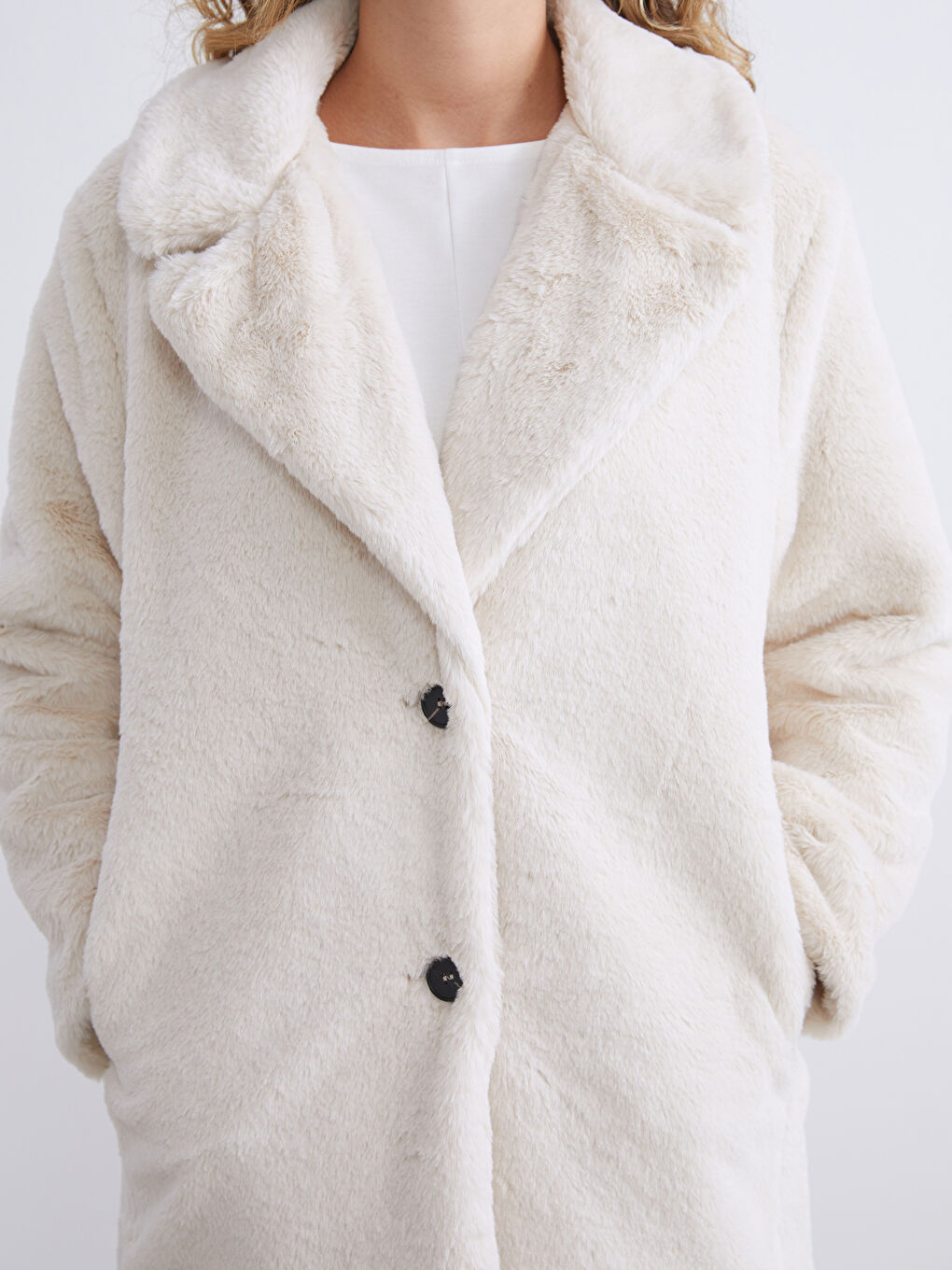 Bej Ceket Yaka Kadın Kürk Kaban-2