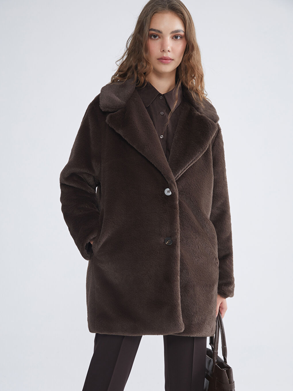 Kahverengi Ceket Yaka Kadın Kürk Kaban