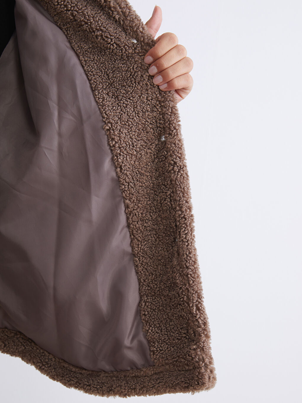 Kahverengi Gömlek Yaka Oversize Kadın Pelüş Mont-4