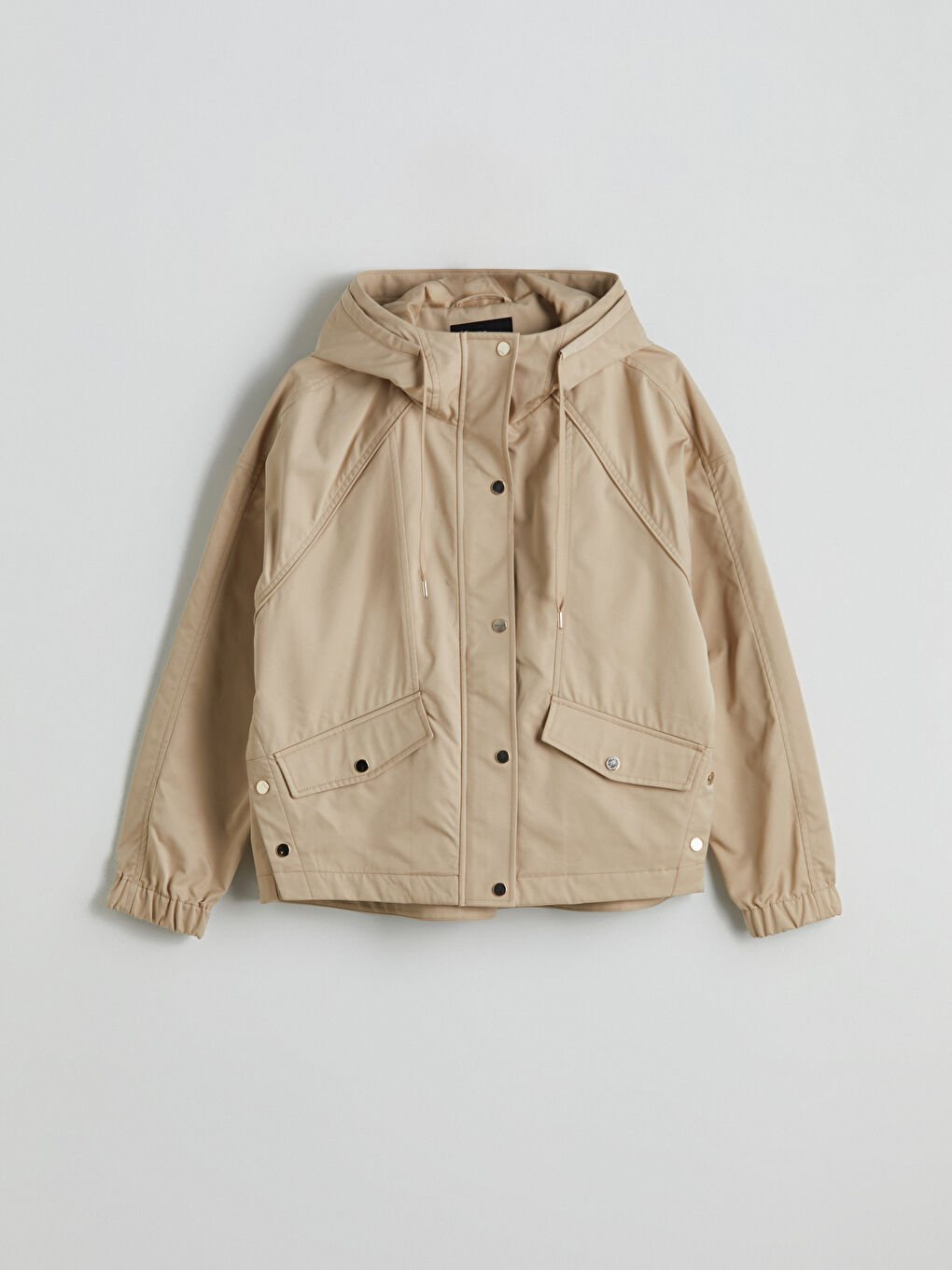 Bej Kapüşonlu Oversize Kadın Yağmurluk-5