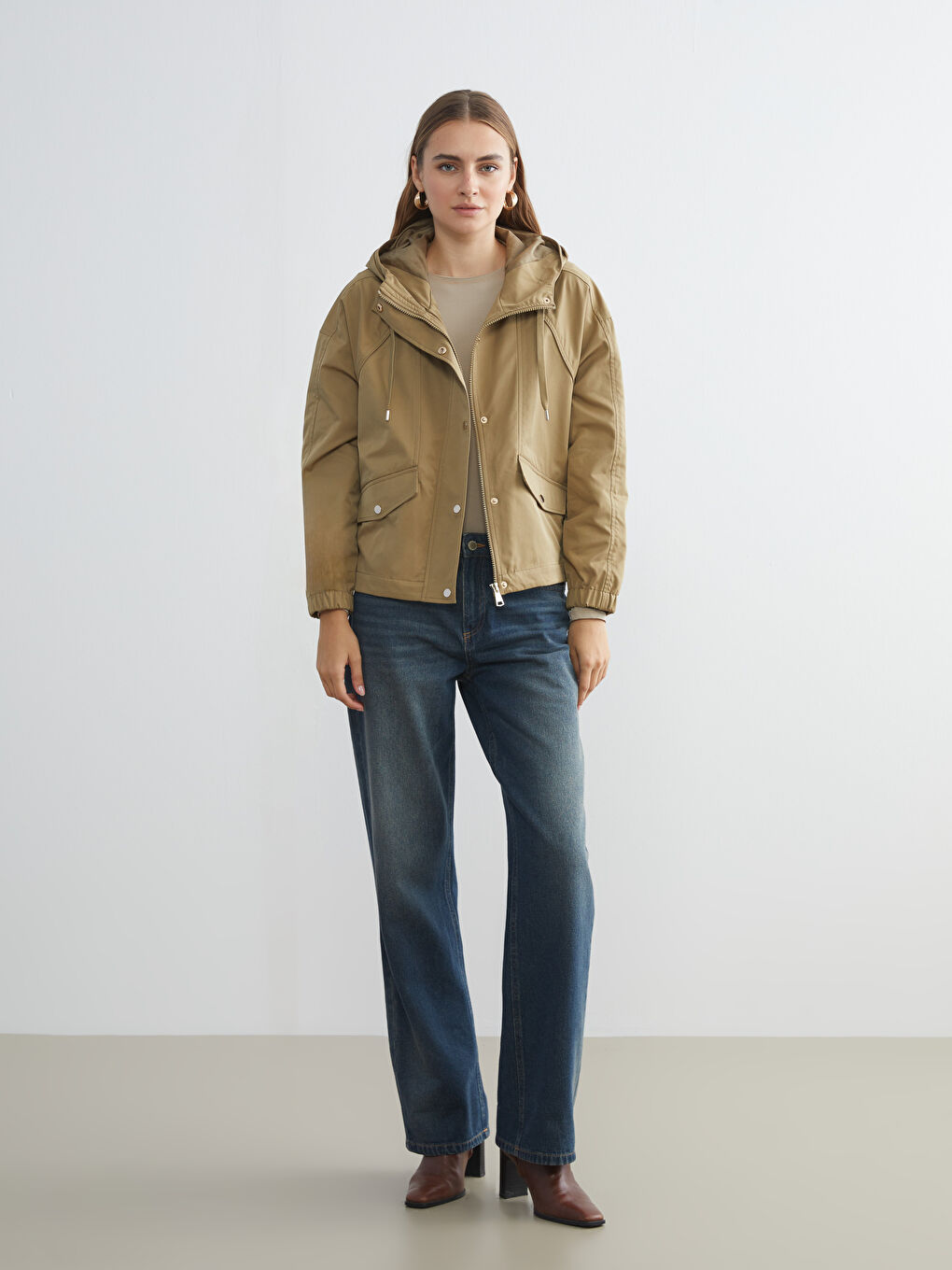 Haki Kapüşonlu Oversize Kadın Yağmurluk-1